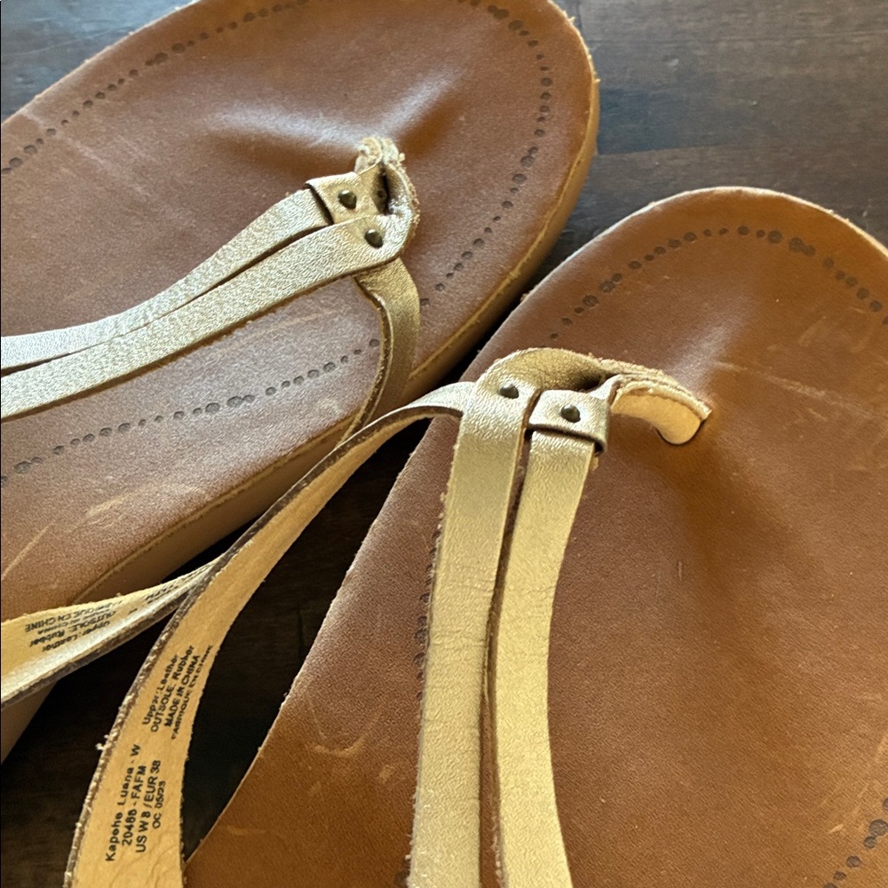 OluKai Kapehe Luana Metallic Gold Sandals - 8 - Picture 5 of 5